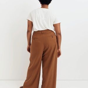 The Harlow Wide-Leg Pant in Acorn